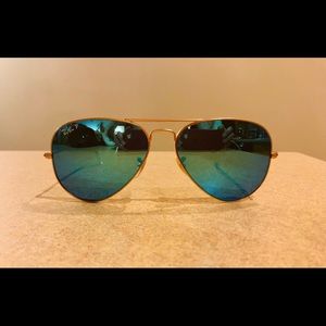 Ray Ban Polarized Gold Metal Aviators